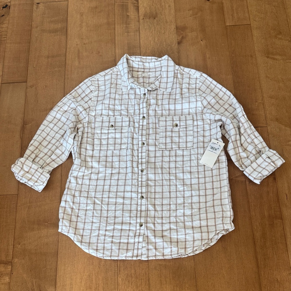 Women’s White Plaid Button-Up Shirt